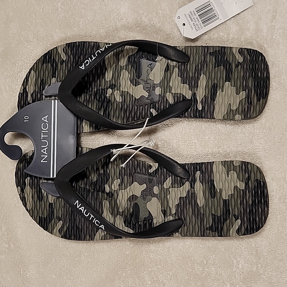 Nautica Men's Camo Flip Flop Sandals, NWT